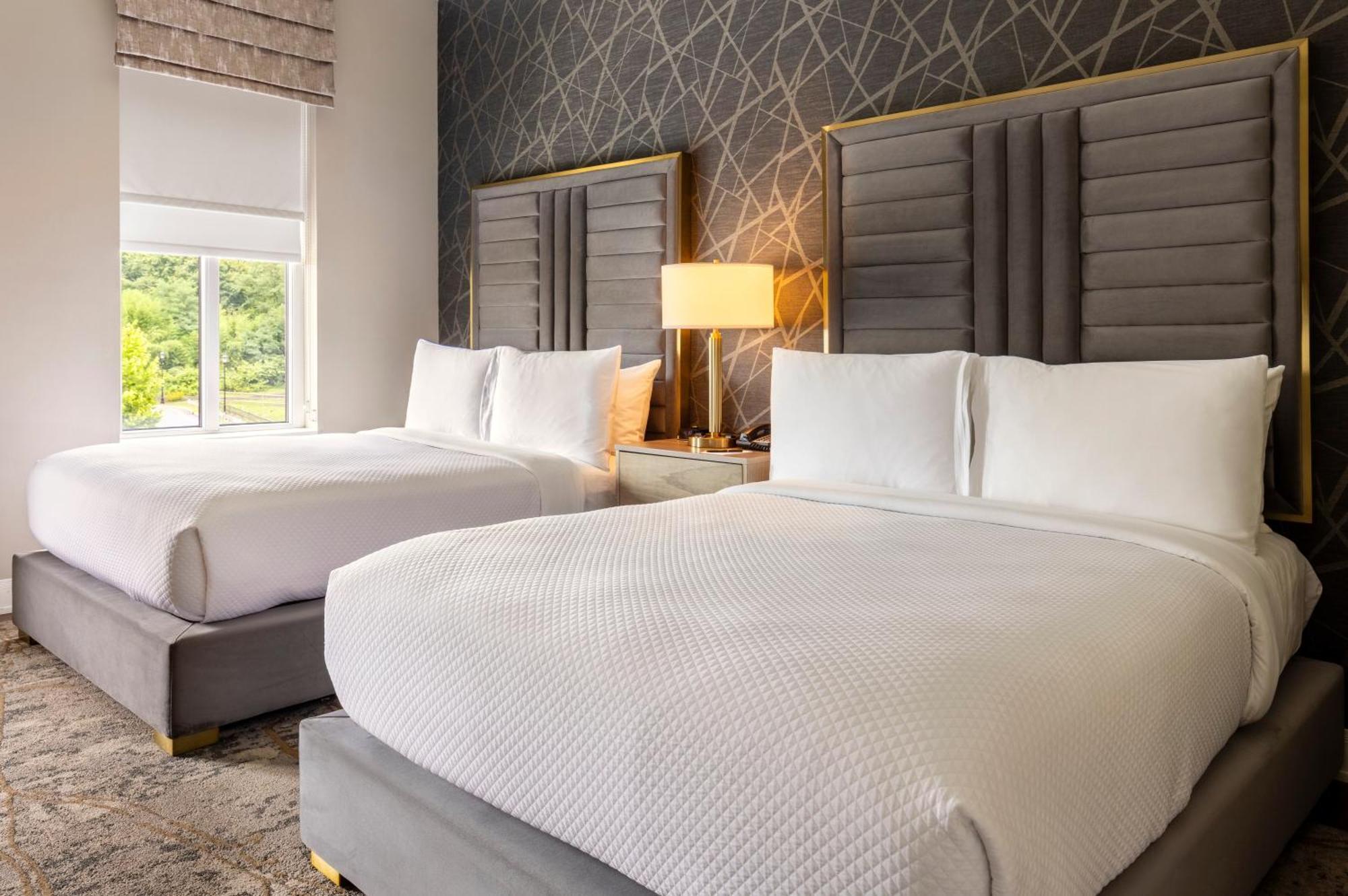 The Chateau Grande Hotel East Brunswick Esterno foto